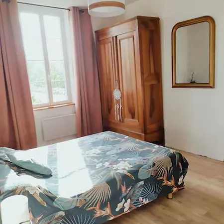 Holiday home Maison De Charme Proche Gare Et Centre